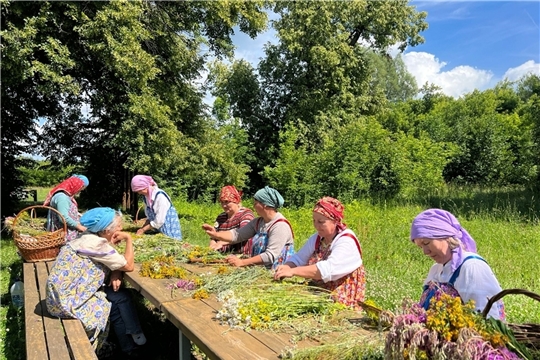 Вăрман - пысăк тупра, ăна куç шăрçи пек упра!