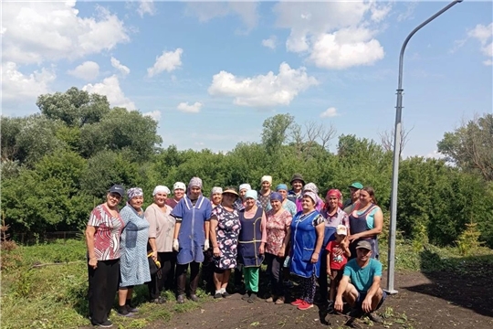 В селе Чепкас‑Никольское прошёл субботник по благоустройству улицы Чапаева