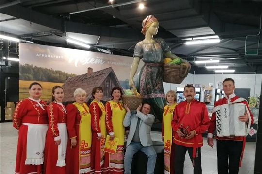 Живая нить культуры: старт Недели Шумерлинского округа в агромаркете  «Пехет»