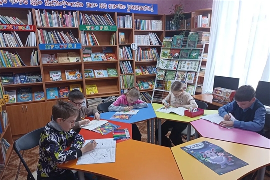 В городской детской библиотеке им. С. Я. Маршака прошёл литературный вернисаж «Вместе весело читать»