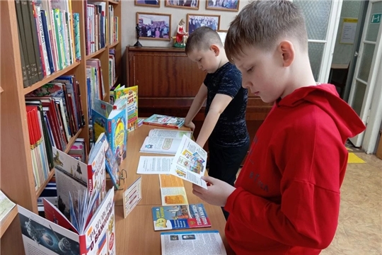 В городской библиотеке им. Г. Н. Айги состоялся День информации «Правознайки» 