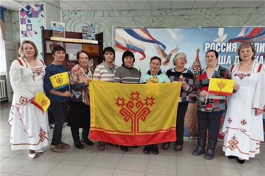 Праздник гордости и единства: День государственных символов Чувашской Республики в библиотеках Шумерлинского муниципального округа