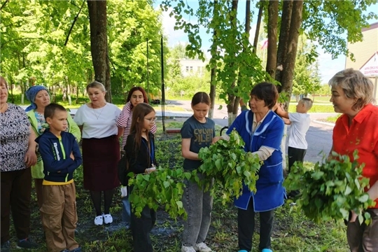 Мероприятие для детей пришкольного лагеря «Ҫинҫе - Ҫимӗк тӑвӑнать, ҫӗртме сухи ҫывхарать» в Ходарской сельской библиотеке им. В. Ф. Николаева
