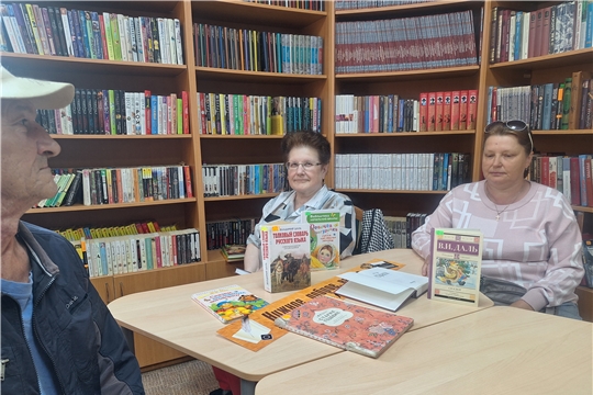 В городской библиотеке им. Г. Н. Айги прошёл познавательный час «Великий собиратель Даль»
