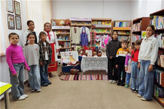 День фольклора в Ходарской сельской библиотеке им. В. Ф. Николаева