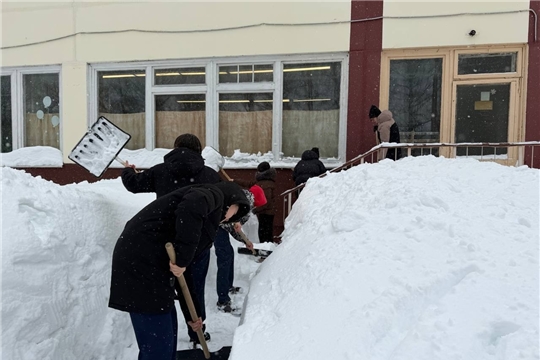 Снегу — бой! На связи «Снежный десант»