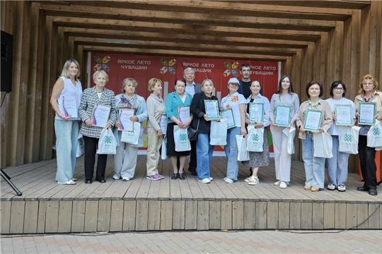 Школа приняла участие в праздновании Дня Республики!