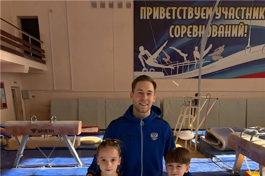  «Звёздный мастер‑класс: Владислав Поляшов поделился секретами спортивной гимнастики»