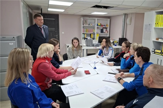 В АУ ЧР ДО «СШОР № 3» прошло важное мероприятие — тренерско-педагогический совет, где обсуждались новые меры поддержки спортсменов, инициированные Главой Чувашии Олегом Николаевым.