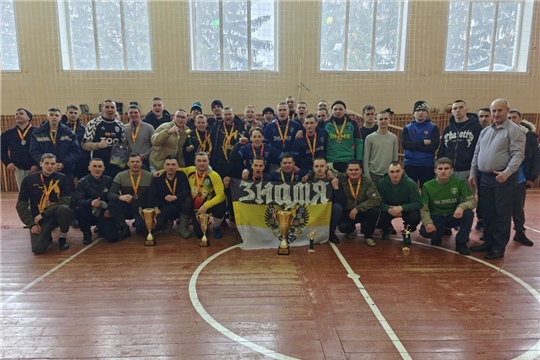 Сегодня в селе Абашево состоялся Кубок Главы Чебоксарского муниципального округа по мини-футболу на снегу.  Мероприятие собрало множество участников и зрителей, создавая атмосферу праздника и спортивного духа.