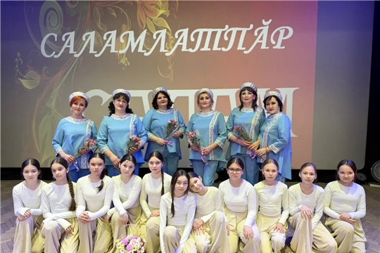 «Посвящаем эти песни женщинам»