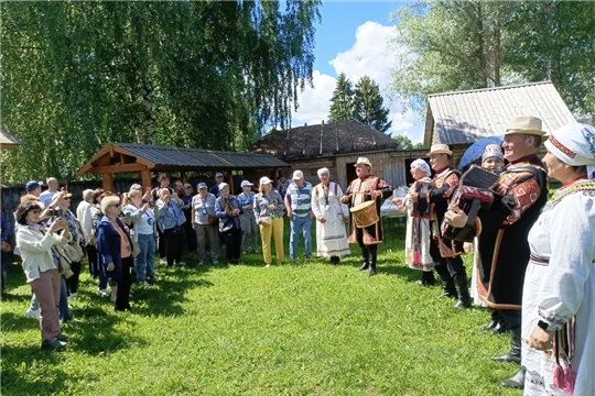 В музеях округа – туристы с четырёхпалубного теплохода  «Россия»