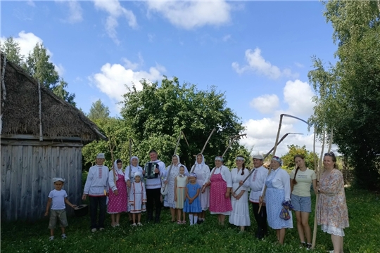 Старинный чувашский обряд «Сенокос» — «Утăçи» для гостей из подмосковного Красногорска