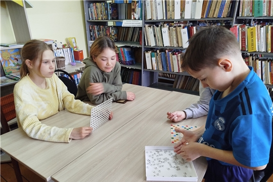В Шимкусской библиотеке состоялось познавательное путешествие "Звездам навстречу"