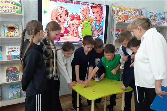 В Детской библиотеке провели квест-игру "Книга, я и семья"