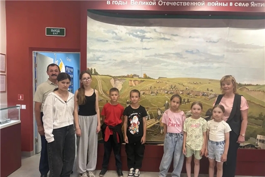 Янтиковский народно-краеведческий музей посетили воспитанники пришкольного оздоровительного лагеря  Янтиковской СОШ