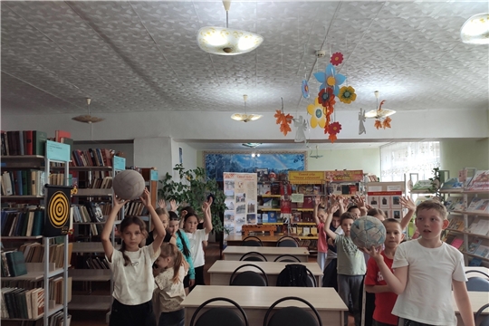 В Турмышской библиотеке прошел час здоровья «Здоровый образ жизни — путь к долголетию»