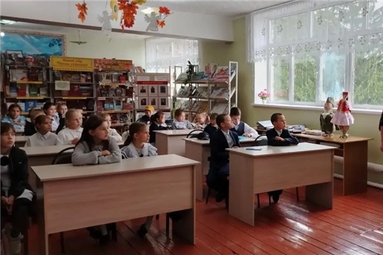 В Турмышской библиотеке состоялось познавательное путешествие по многонациональной России