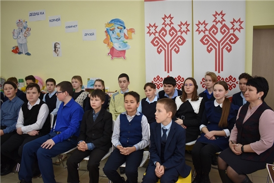 Познавательно-информационный час «Современные виды мошенничеств» ДБ