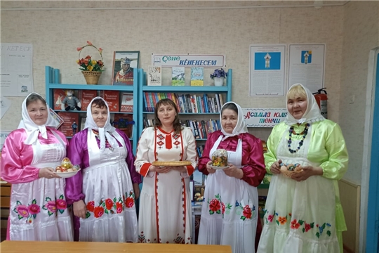 Пасхальные посиделки «Вот и Пасха, запах воска, запах теплых куличей» в Новокотяковской сельской библиотеке
