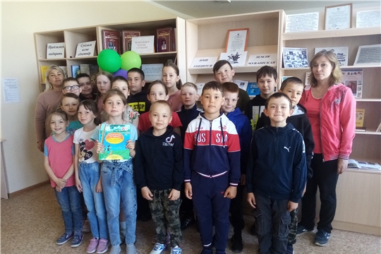 Развлекательно-познавательная программа  «  Книга, лето и я -вместе лучшие друзья»  в Староахпердинской сельской библиотеке