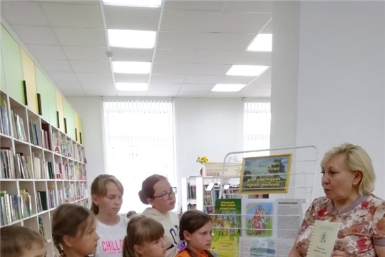 ДБ: И в песнях и стихах поэтов пусть расцветает край родной!