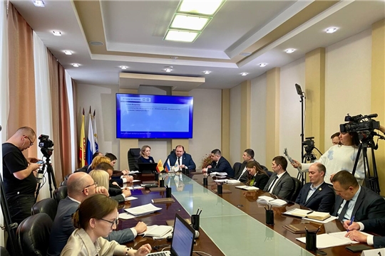 Итоги прямой линии с главой администрации Чебоксар Денисом Спириным