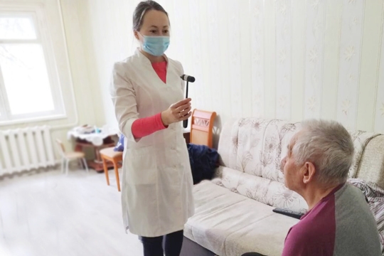 В Чебоксарах выездные бригады врачей проводят комплексные обследования ветеранов