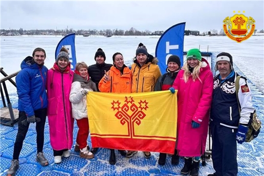 Команда Чувашии по зимнему плаванию на открытом чемпионате городского округа Выкса завоевала 11 медалей, 7 личных кубков и командный кубок за 2 место в эстафете