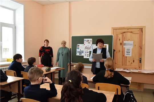 «Разговоры о важном» ко Дню матери состоялись в школах Ибресинского района