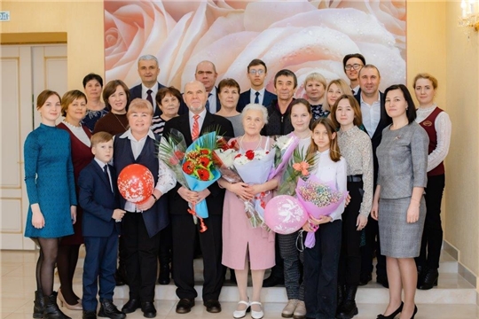 "Золотая свадьба" в жизни только раз". В селе Комсомольское чествовали юбиляров, супругов Смирновых