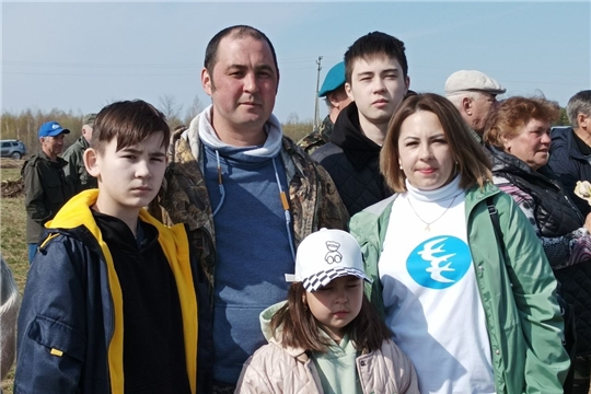 Женсовет Мариинско-Посадского муниципального округа принял участие во Всероссийской эколого-просветительской акции «Семейный лес»
