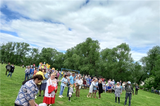 В Шимкуссах прошел праздник Акатуй - один из самых важных национальных праздников чувашского народа, посвященный окончанию весенне-полевых работ.