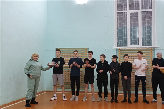 Нижаровский ДК Администратор Нижаровского дома культуры поздравляет всех молодых людей и молодежь деревни Нижарово с Днём молодежи.