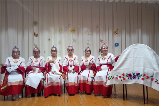 В мире нет милей и краше песен и преданий наших