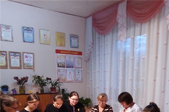 "Вышитый платок солдату-оберег от всех бед"