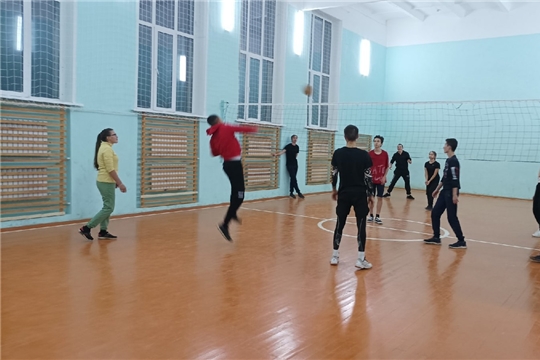 В Нижаровском доме культуры провели турнир по волейболу среди молодежи " Молодежь за здоровый образ жизни".
