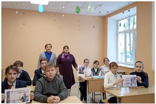  Информационный час "И памяти твоей, Великий Петр"