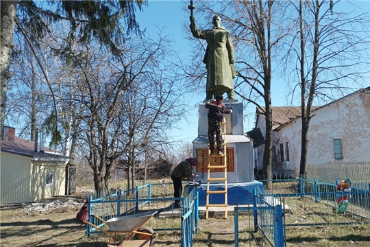 Благоустройство памятников в деревне Нижарово