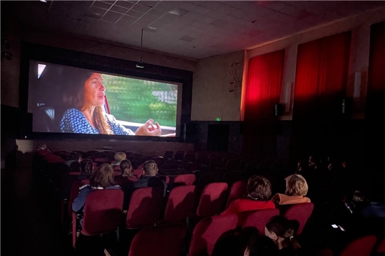В Янтиковском доме культуры проходит показ фильма "Где проходит граница"