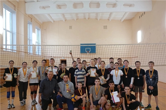 Дружеский турнир по волейблоу
