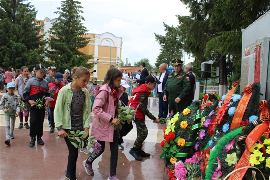 Акции"Минута молчания ", " Свеча памяти ", " Красная гвоздика".