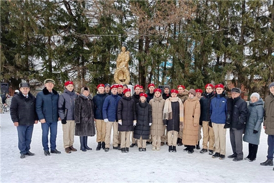 Торжественный митинг и возложение цветов «Во имя памяти ушедших, во имя совести живых…»