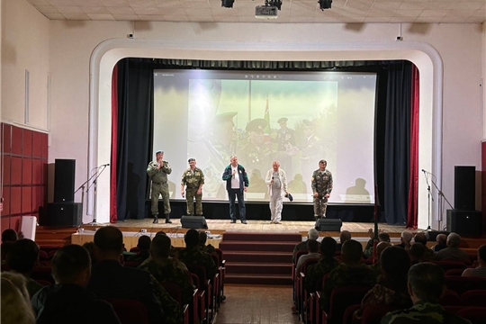 В Ядринском районном Доме культуры состоялось праздничное мероприятие, посвящённое 105 годовщине образования пограничных войск России