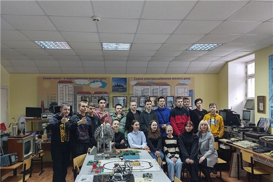 Школьники Новочебоксарска провели «День в столице»