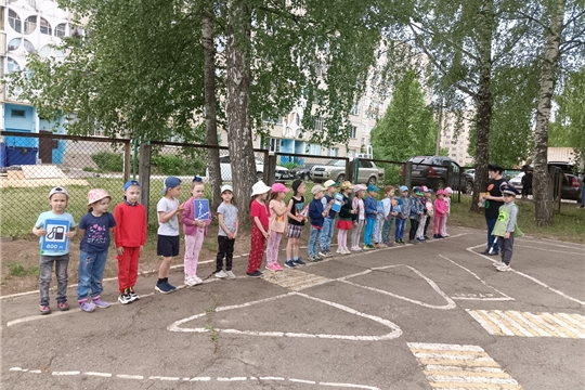 Наш друг светофор!