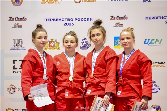 Две медали первенства России по самбо