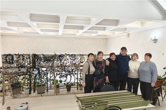Плетём маскировочные сети для фронта!