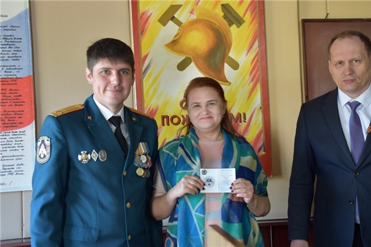 Представителям трудовых коллективов города Шумерля вручены знаки ВФСК «ГТО»