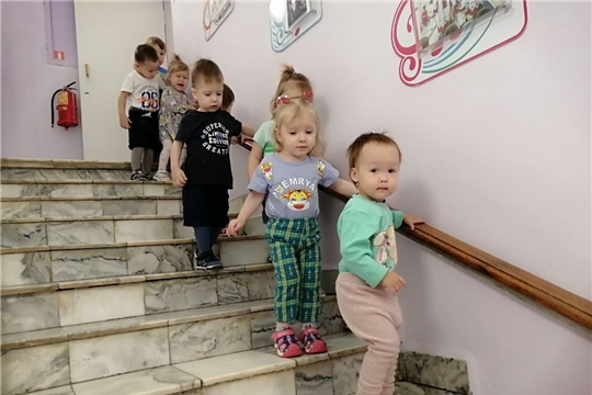 ОСТОРОЖНО, СТУПЕНЬКИ!